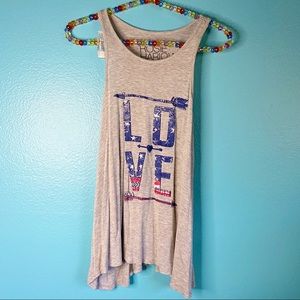 Rose Harlow “Love” American flag gray tank top